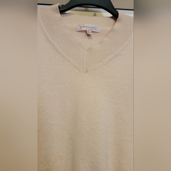 Philosophy long sleeve knit tan womens V neck sweater Sz S - Picture 3 of 5